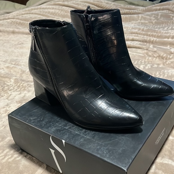 Vera Wang Black heels - Bluebird- 9.5 - Picture 4 of 6